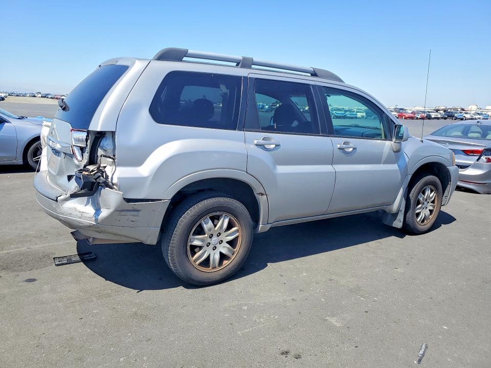 2011 Mitsubishi Endeavor VIN 4A4JN2AS5BE031521 COPART salvage auction — REAR END, CA - DIS/DLR/EXP APP FOR DUP CLEAN, sold $175 on 2026-07-27 (photo 3)