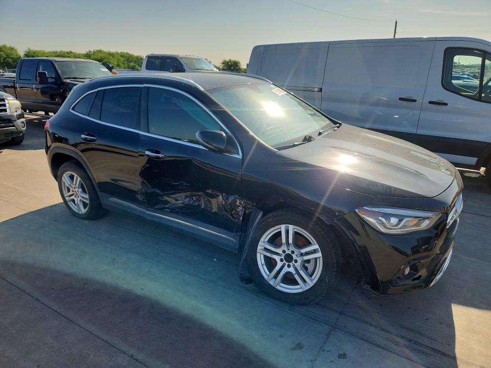 2022 Mercedes-benz VIN W1N4N4GB7NJ318760 COPART salvage auction — SIDE, Tx - Certificate Of Title, sold $7,600 on 2026-07-07 (photo 4)