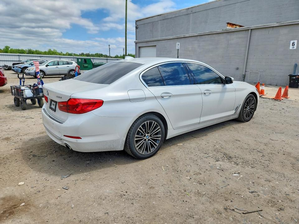 2019 BMW 5er VIN WBAJA5C53KWW22224 COPART salvage auction — REAR END, VA - CERT OF TITLE - SALVAGE, sold $9,300 on 2026-07-08 (photo 3)