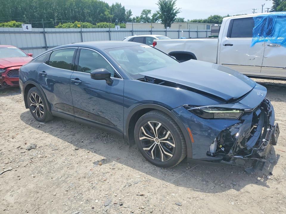 2026 Toyota Crown VIN JTDAAAAF0T3043234 COPART salvage auction — FRONT END, VA - CERT OF TITLE - SALVAGE, sold $11,300 on 2026-07-21 (photo 4)