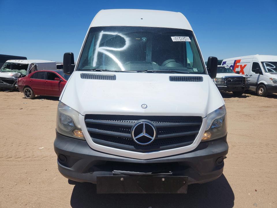 2014 Mercedes-benz Sprinter 2500 VIN WD3PE8DE8E5899697 COPART salvage auction — VANDALISM, NM - CERTIFICATE OF TITLE, sold $1,250 on 2026-07-20 (photo 5)