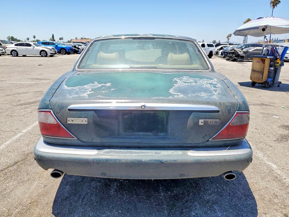 2003 Jaguar Xj series VIN SAJDA14C53LF55302 COPART salvage auction — MINOR DENT/SCRATCHES, CA - DIS/DLR/EXP APP FOR DUP CLEAN, sold $300 on 2026-09-18 (photo 6)