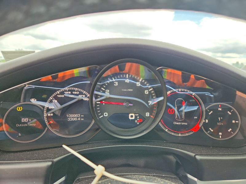 2018 Porsche Panamera VIN WP0AA2A78JL100906 COPART salvage auction — MECHANICAL, Salvage Title, sold $20,800 on 2026-07-14 (photo 9)