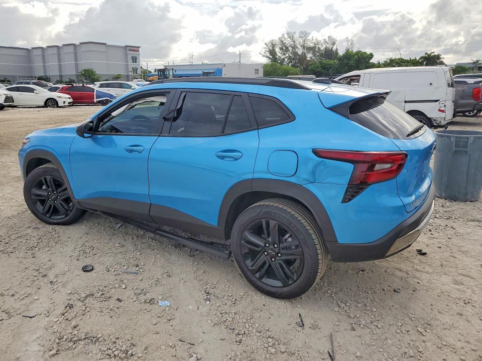 2025 Chevrolet Trax VIN KL77LKEP4SC280107 COPART salvage auction — ROLLOVER, FL - CERT OF TITLE SLVG REBUILDABLE, sold $1,900 on 2026-07-24 (photo 2)