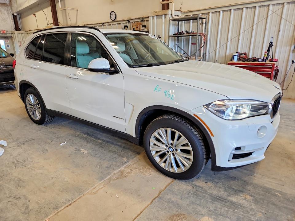 2014 BMW VIN 5UXKR0C58E0H17597 COPART salvage auction — MINOR DENT/SCRATCHES, Wi - Certificate Of Title, sold $6,600 on 2026-07-15 (photo 4)