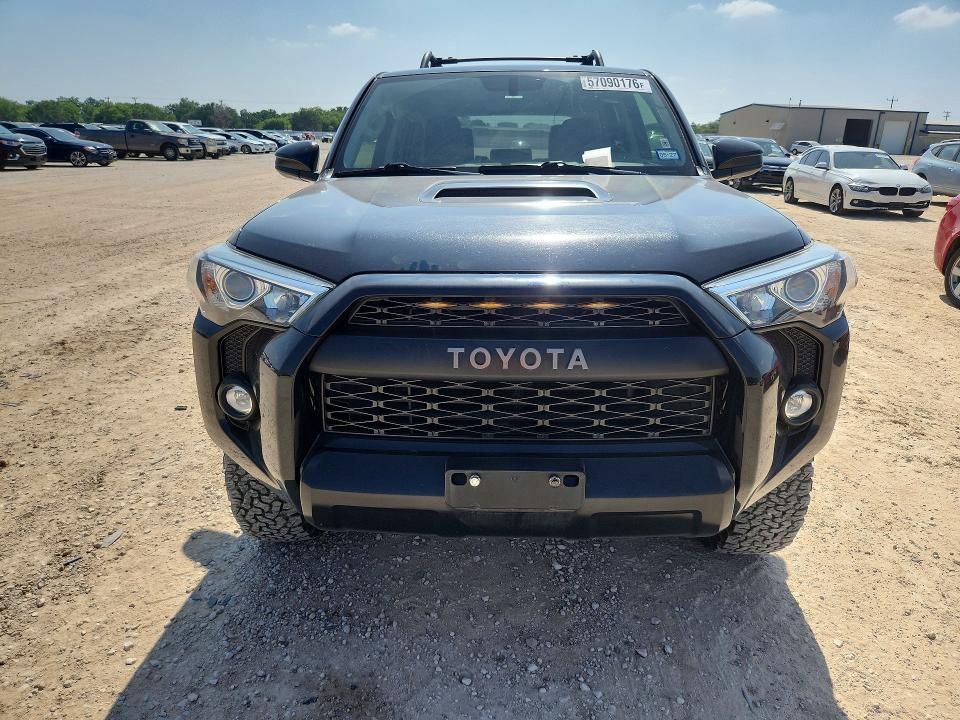2019 Toyota 4runner VIN JTEBU5JR3K5704220 COPART salvage auction — SIDE, Tx - Salvage Vehicle Title, sold $19,000 on 2026-07-30 (photo 5)