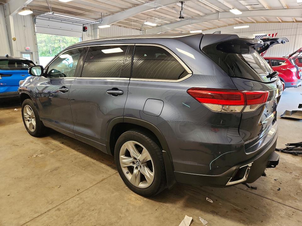 2018 Toyota Highlander VIN 5TDDZRFHXJS819170 COPART salvage auction — FRONT END, MN - CERT OF TITLE-SALVAGE, sold $375 on 2026-07-30 (photo 2)