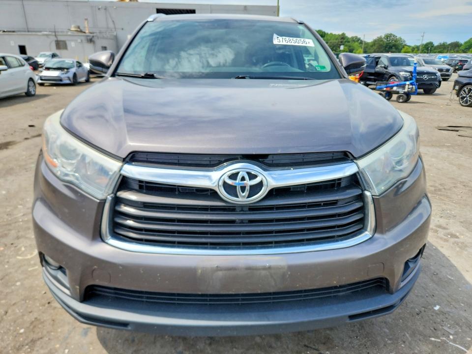 2015 Toyota Highlander VIN 5TDJKRFHXFS127120 COPART salvage auction — SIDE, Va - Cert Of Title - Salvage, sold $8,000 on 2026-07-08 (photo 5)