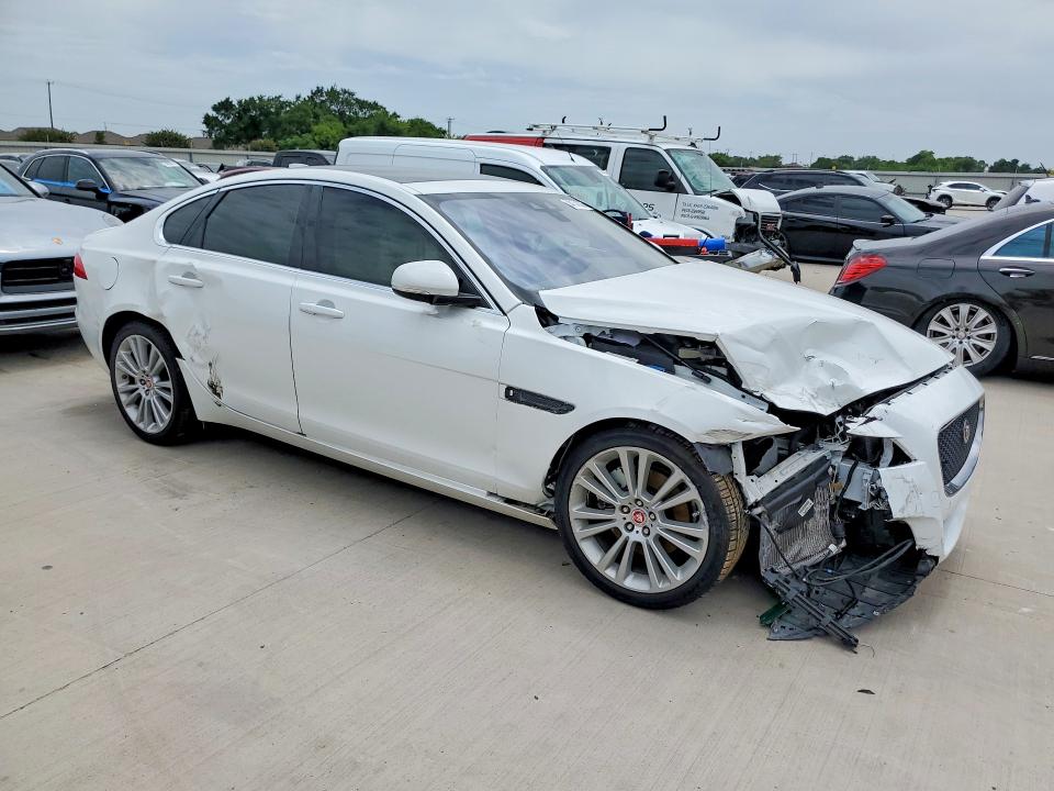 2020 Jaguar VIN SAJBD4FX7LCY83172 COPART salvage auction — FRONT END, Tx - Salvage Vehicle Title, sold $2,500 on 2026-07-27 (photo 4)