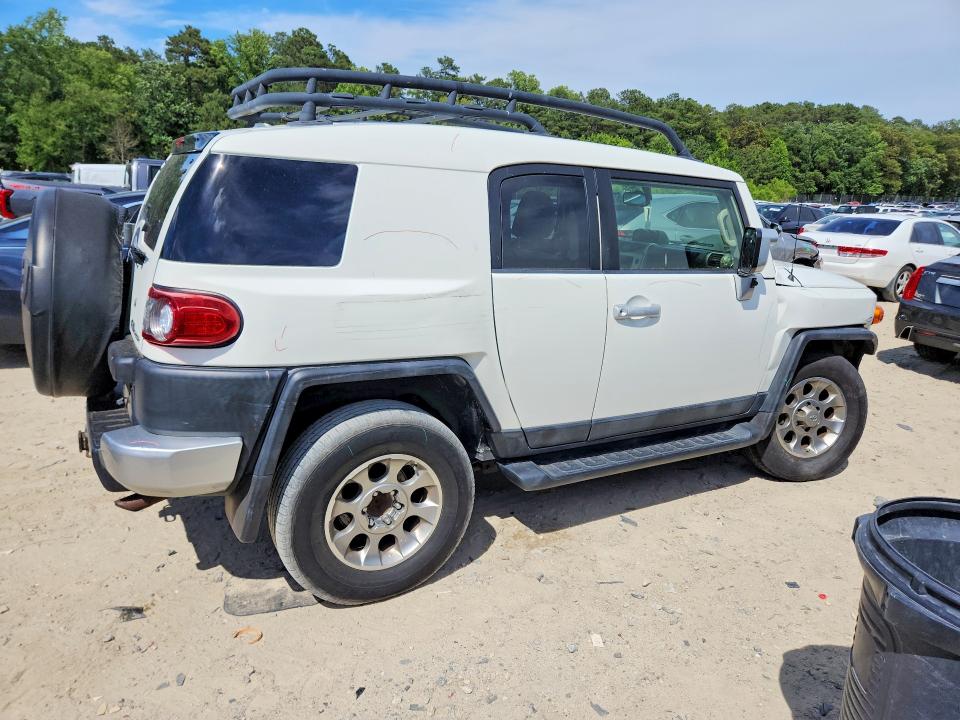 2013 Toyota Fj cruiser VIN JTEBU4BF3DK163303 COPART salvage auction — FRONT END, Md - Cert Of Salvage < 75% Damage, sold $6,800 on 2026-07-28 (photo 3)