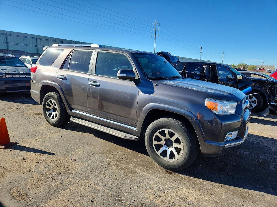 2011 Toyota 4runner VIN JTEBU5JR7B5068448 COPART salvage auction — MINOR DENT/SCRATCHES, NM - CERTIFICATE OF TITLE, sold $7,100 on 2026-07-09 (photo 4)