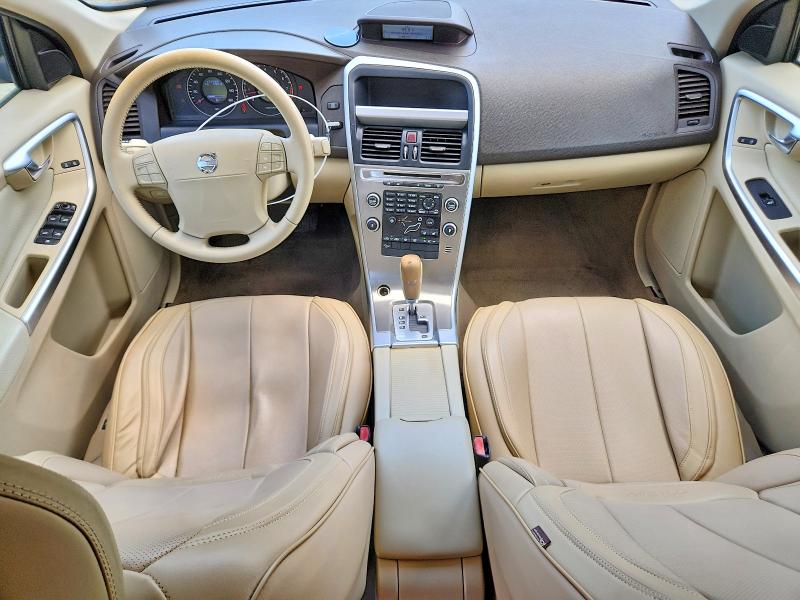 2010 Volvo Xc60 VIN YV4982DZ6A2051199 COPART salvage auction — MINOR DENT/SCRATCHES, Va - Certificate Of Title, sold $400 on 2026-07-07 (photo 8)