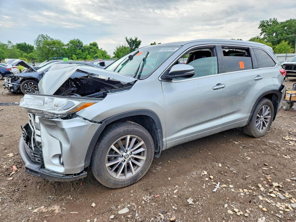 2018 Toyota Highlander VIN 5TDJZRFH5JS541300 COPART salvage auction — FRONT END, IL - SALVAGE CERTIFICATE, sold $4,850 on 2026-07-29 (photo 1)