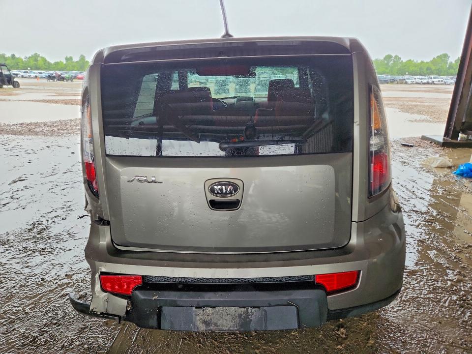 2011 Kia Soul VIN KNDJT2A21B7205330 COPART salvage auction — REAR END, Tx - Salvage Vehicle Title, sold $625 on 2026-07-07 (photo 6)