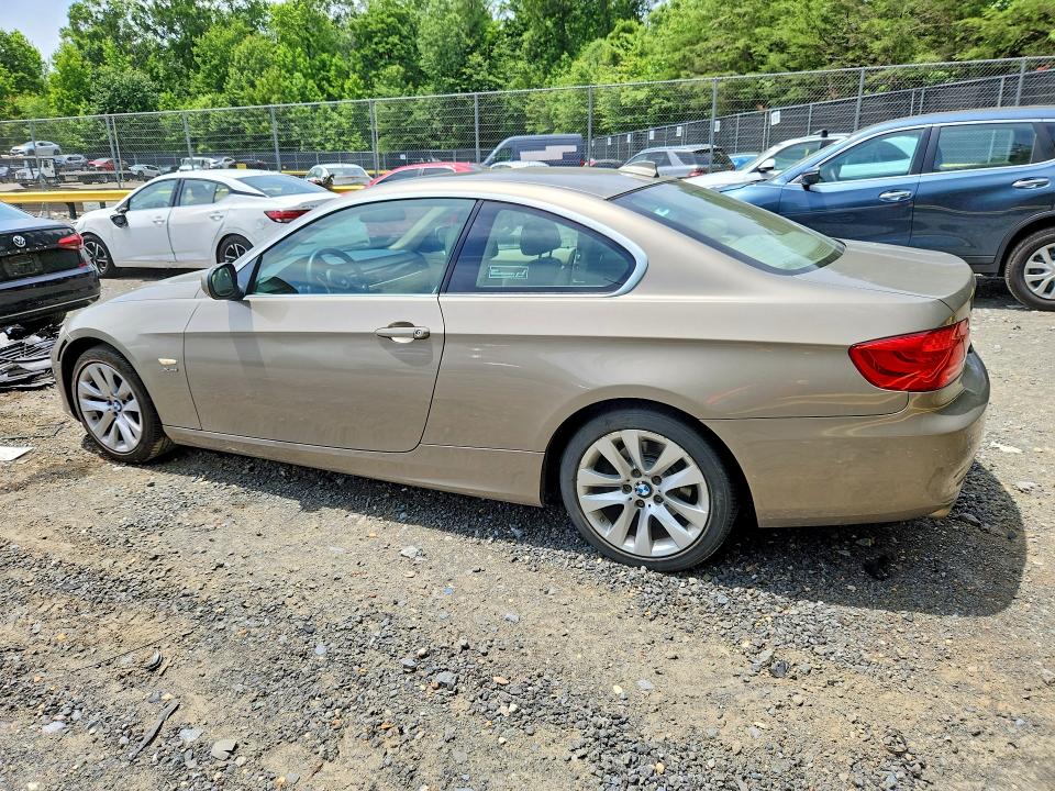 2011 BMW 3er VIN WBAKF5C59BE656079 COPART salvage auction — MINOR DENT/SCRATCHES, Md - Cert Of Salvage > 75% Damage, sold $850 on 2026-07-24 (photo 2)