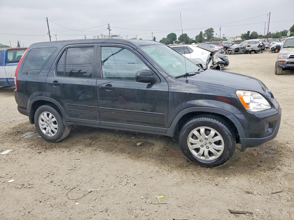2006 Honda Cr-v VIN JHLRD789X6C012755 COPART salvage auction — MINOR DENT/SCRATCHES, CA - DIS/DLR/EXP ONLY CLEAN TITLE, sold $924 on 2026-07-19 (photo 4)