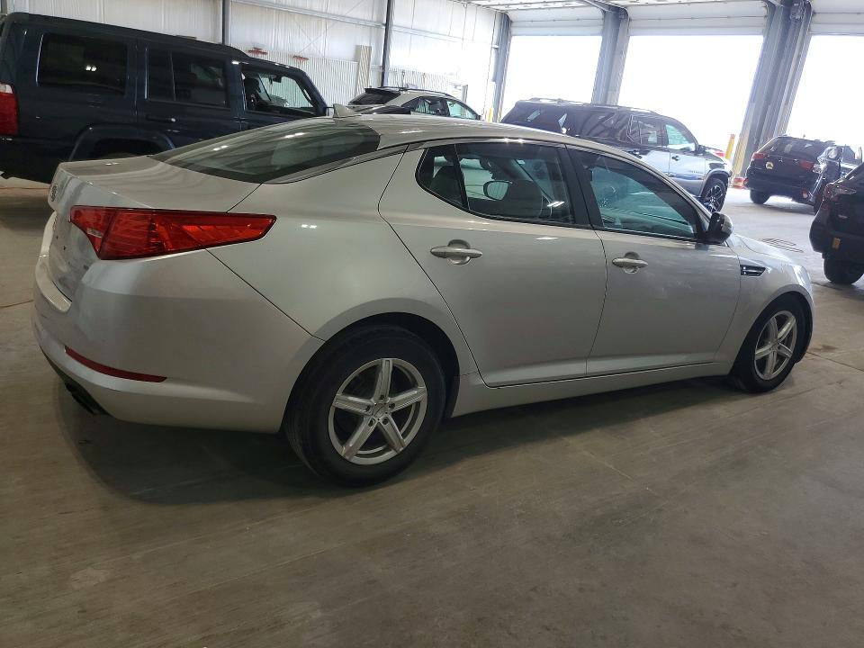 2011 Kia Optima VIN KNAGM4A74B5177093 COPART salvage auction — HAIL, Ne - Cert Of Title-Salvage, sold $500 on 2026-07-21 (photo 3)