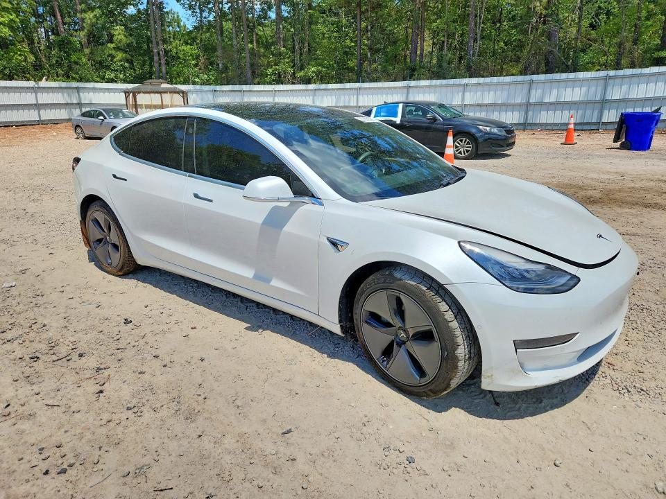 2020 Tesla VIN 5YJ3E1EB0LF619735 COPART salvage auction — MINOR DENT/SCRATCHES, Nc - Salvage Certificate Of Title, sold $4,150 on 2026-07-31 (photo 4)