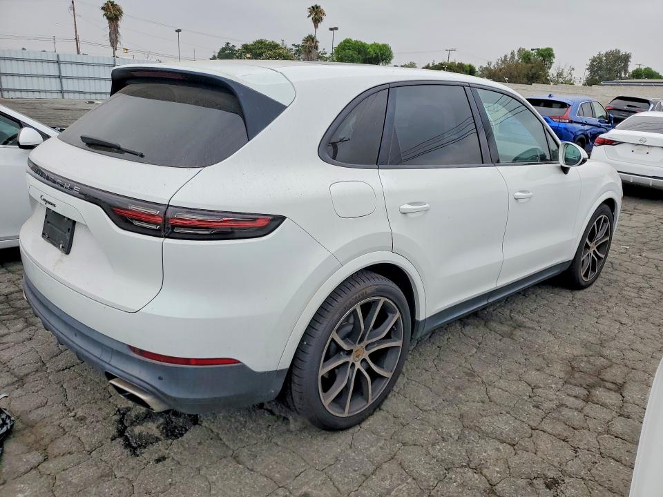 2019 Porsche Cayenne VIN WP1AA2AY1KDA10970 COPART salvage auction — MINOR DENT/SCRATCHES, Ca - Dis/Dlr/Exp Only Clean Title (P), sold $19,900 on 2026-07-18 (photo 3)