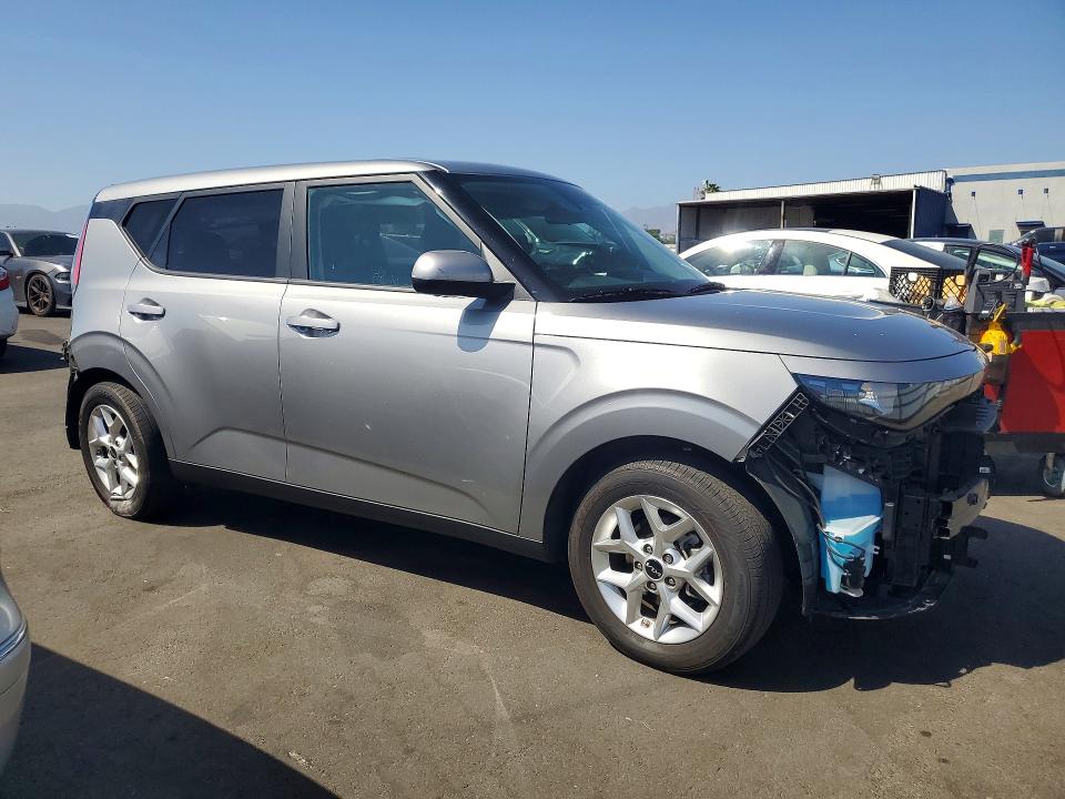 2025 Kia Soul VIN KNDJ23AU5S7937731 COPART salvage auction — REAR END, Ca - Salvage Certificate, sold $5,500 on 2026-07-08 (photo 4)