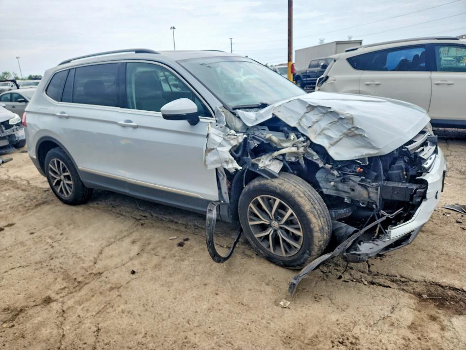2018 Volkswagen Tiguan VIN 3VV2B7AX5JM222184 COPART salvage auction — FRONT END, OH - CERT OF TITLE-SALVAGE, sold $2,000 on 2026-09-04 (photo 4)