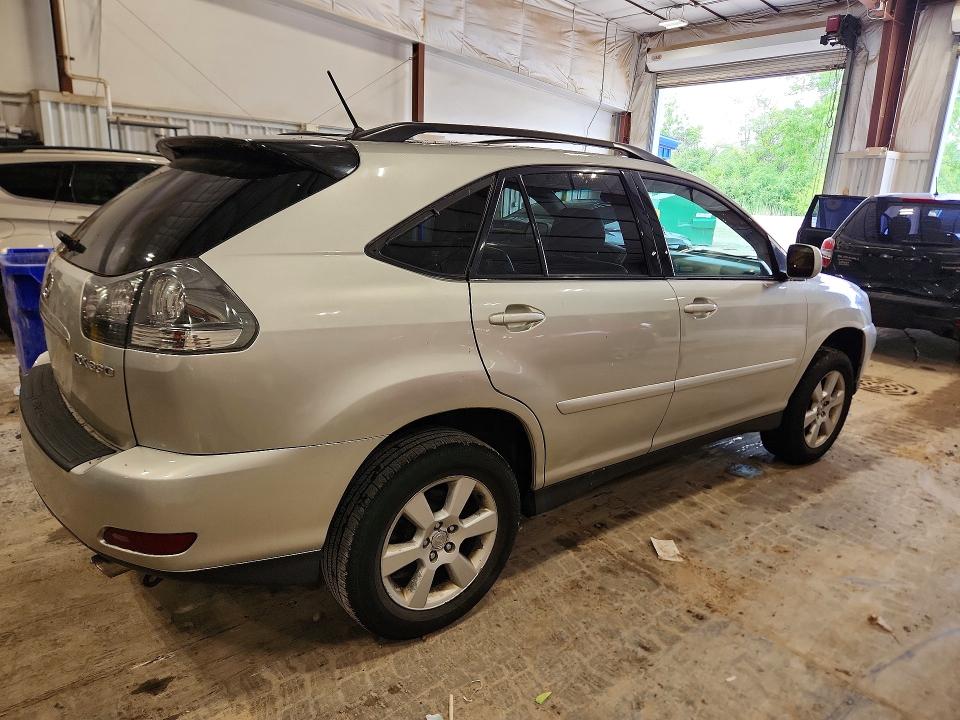 2004 Lexus Rx 330 VIN JTJHA31U040052587 COPART salvage auction — NORMAL WEAR, Wi - Certificate Of Title, sold $925 on 2026-07-08 (photo 3)