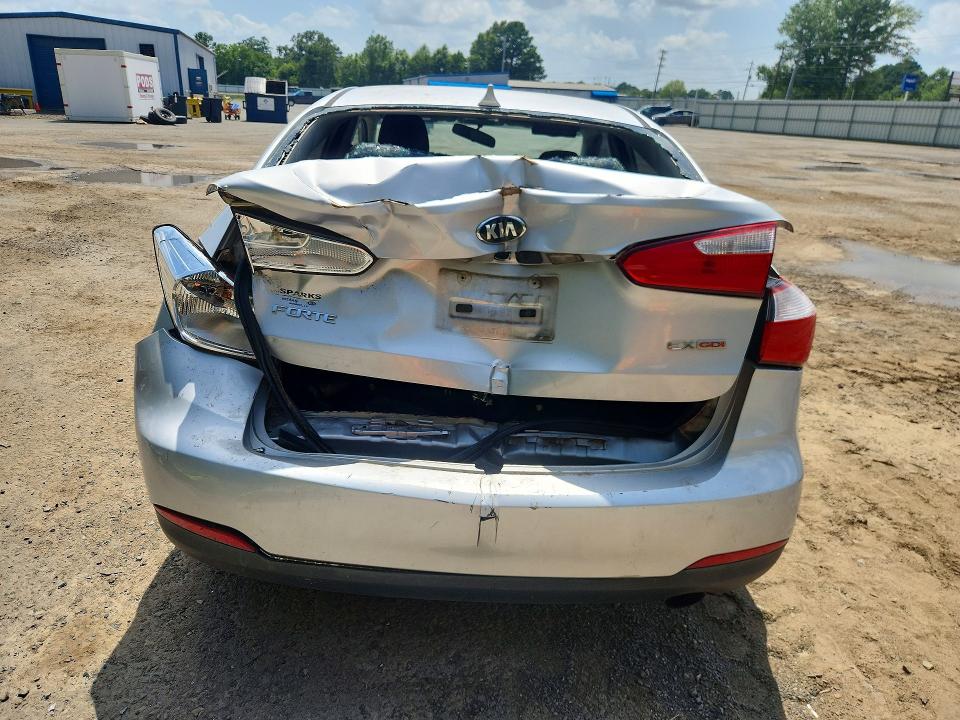 2015 Kia VIN KNAFX4A80F5356927 COPART salvage auction — REAR END, La - Cert Of Title-Salvage, sold $400 on 2026-07-23 (photo 6)