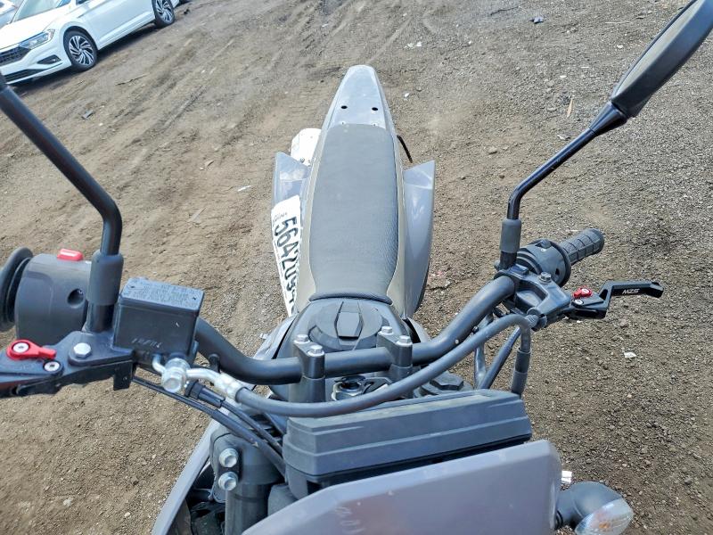2024 Kawasaki VIN ML5LXBG11RDA27133 COPART salvage auction — FRONT END, Mi - Certificate Of Title, sold $1,500 on 2026-07-30 (photo 5)
