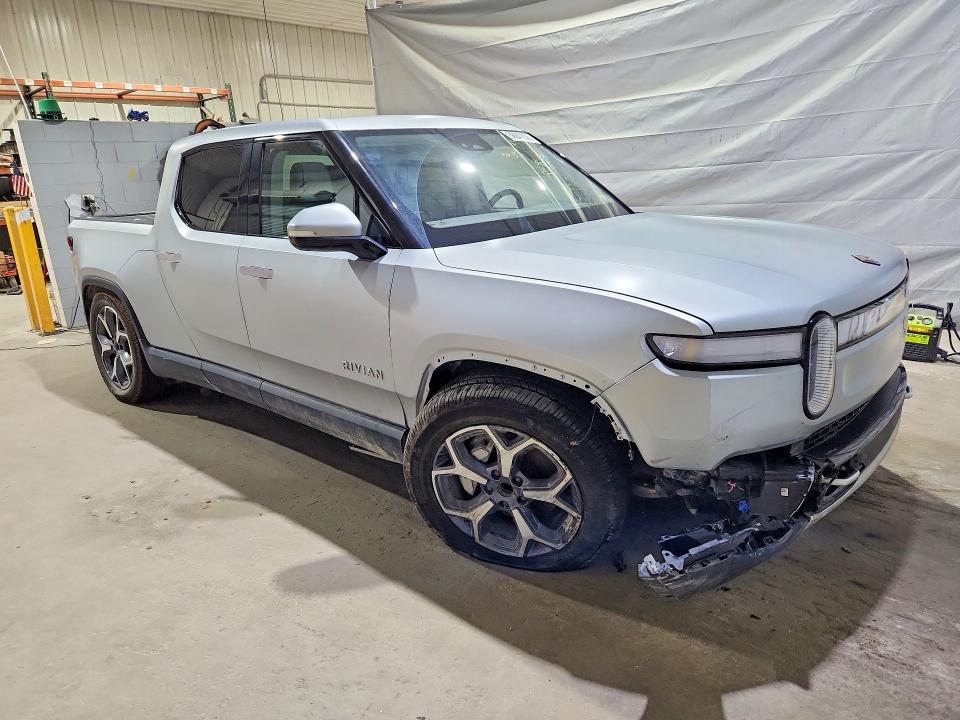 2024 Rivian R1t VIN 7FCTGCAA1RN030863 COPART salvage auction — FRONT END, Vt - Cert Of Title-Salvage Vehicle, sold $17,900 on 2026-08-20 (photo 4)