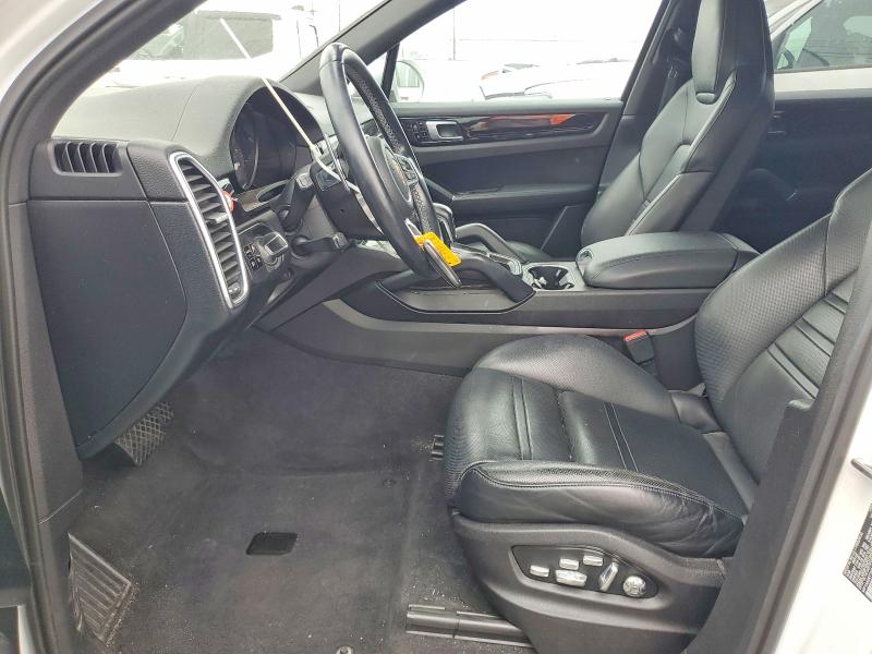 2019 Porsche Cayenne VIN WP1AA2AY1KDA10970 COPART salvage auction — MINOR DENT/SCRATCHES, Ca - Dis/Dlr/Exp Only Clean Title (P), sold $19,900 on 2026-07-18 (photo 7)