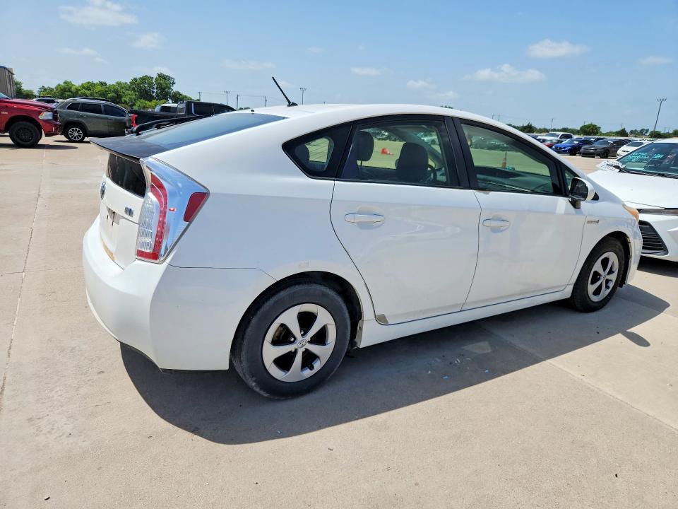 2012 Toyota Prius VIN JTDKN3DU6C1582385 COPART salvage auction — MINOR DENT/SCRATCHES, TX - CERTIFICATE OF TITLE, sold $2,950 on 2026-07-23 (photo 3)
