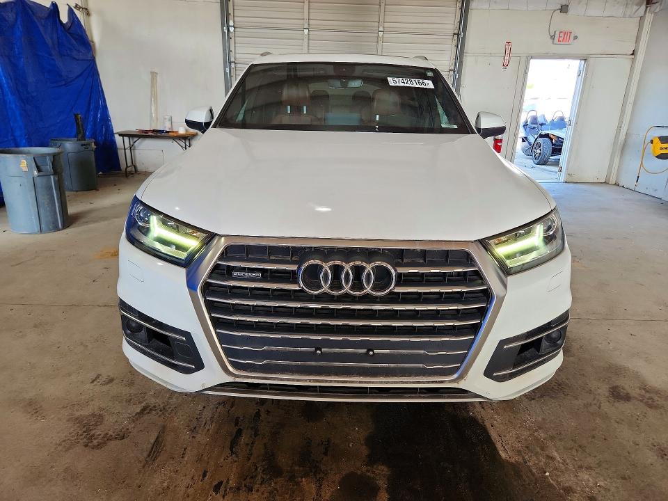 2018 Audi Q7 VIN WA1LAAF76JD027261 COPART salvage auction — NORMAL WEAR, Ky - Certificate Of Title, sold $6,200 on 2026-07-09 (photo 5)