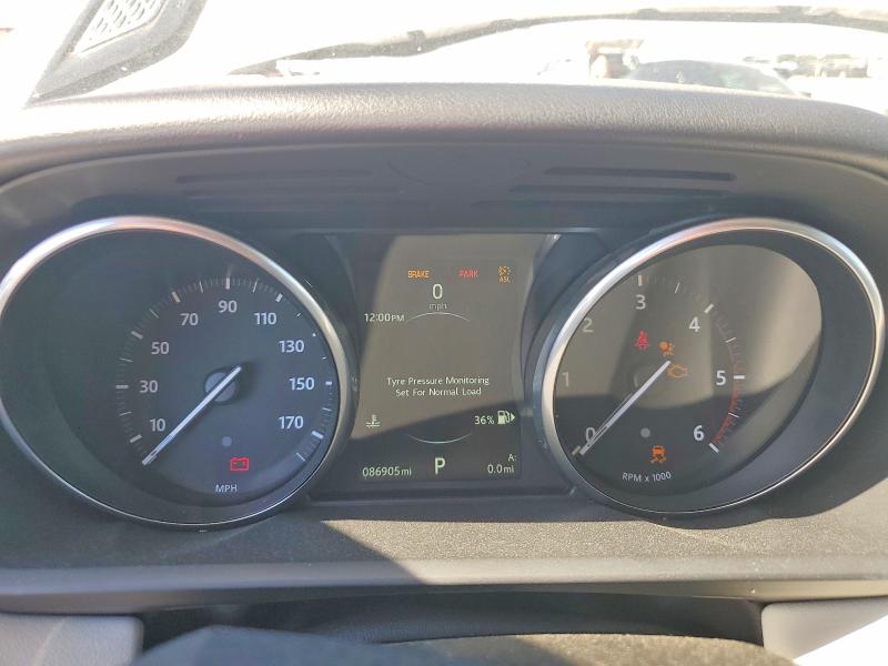 2016 Land rover RANGE ROVER VIN SALWR2KF2GA580992 COPART salvage auction — MECHANICAL, Ca - Dis/Dlr/Exp Only Clean Title, sold $4,050 on 2026-07-07 (photo 9)