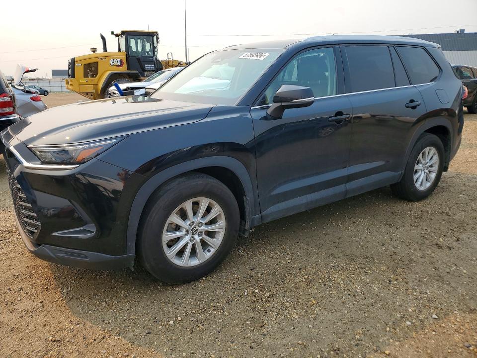 2024 Toyota Highlander VIN 5TDACAB51RS000724 — COPART salvage auction photo