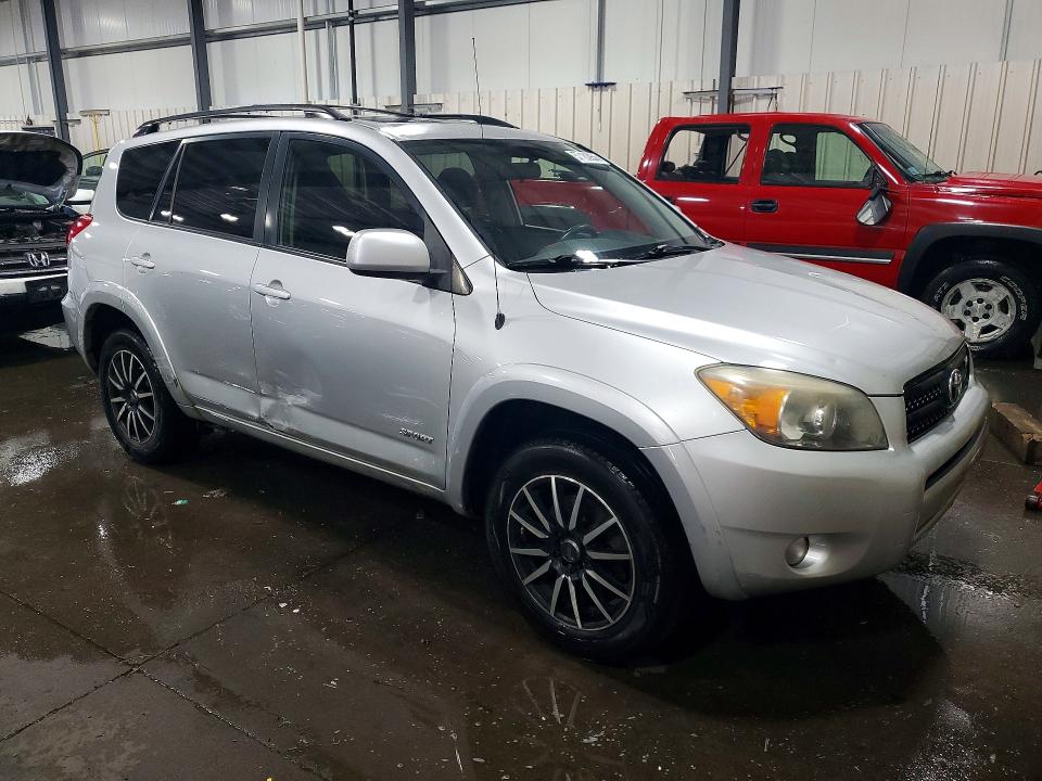 2007 Toyota Rav 4 VIN JTMBK32V575016818 COPART salvage auction — SIDE, MN - CERT OF TITLE-PRIOR SALVAGE, sold $250 on 2026-07-28 (photo 4)