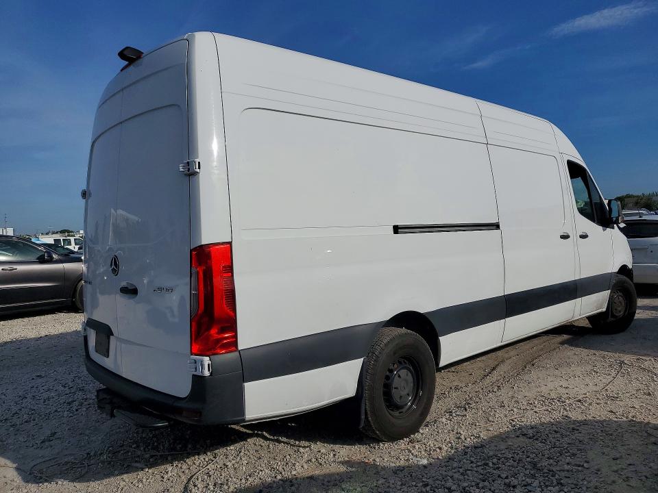 2025 Mercedes-benz Sprinter VIN W1Y4KCHY2SP755728 COPART salvage auction — FRONT END, Fl - Cert Of Title Slvg Rebuildable, sold $2,450 on 2026-07-29 (photo 3)