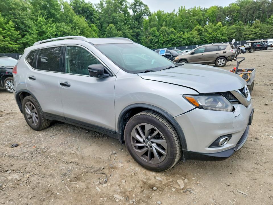 2016 Nissan VIN JN8AT2MV1GW142916 COPART salvage auction — REAR END, Md - Cert Of Salvage > 75% Damage, sold $800 on 2026-07-07 (photo 4)