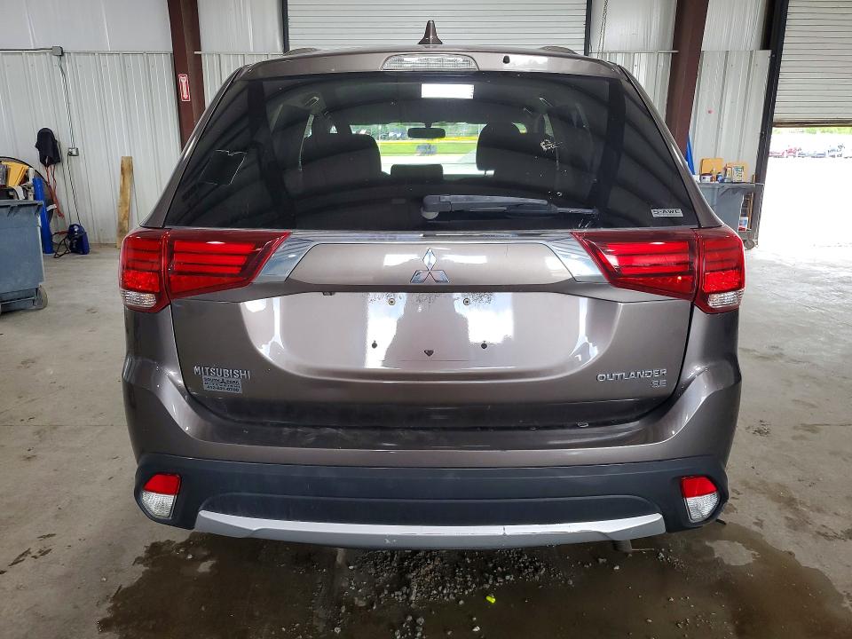 2017 Mitsubishi Outlander VIN JA4AZ3A36HZ051959 COPART salvage auction — NORMAL WEAR, Pa - Cert Of Title (P), sold $4,100 on 2026-07-29 (photo 6)