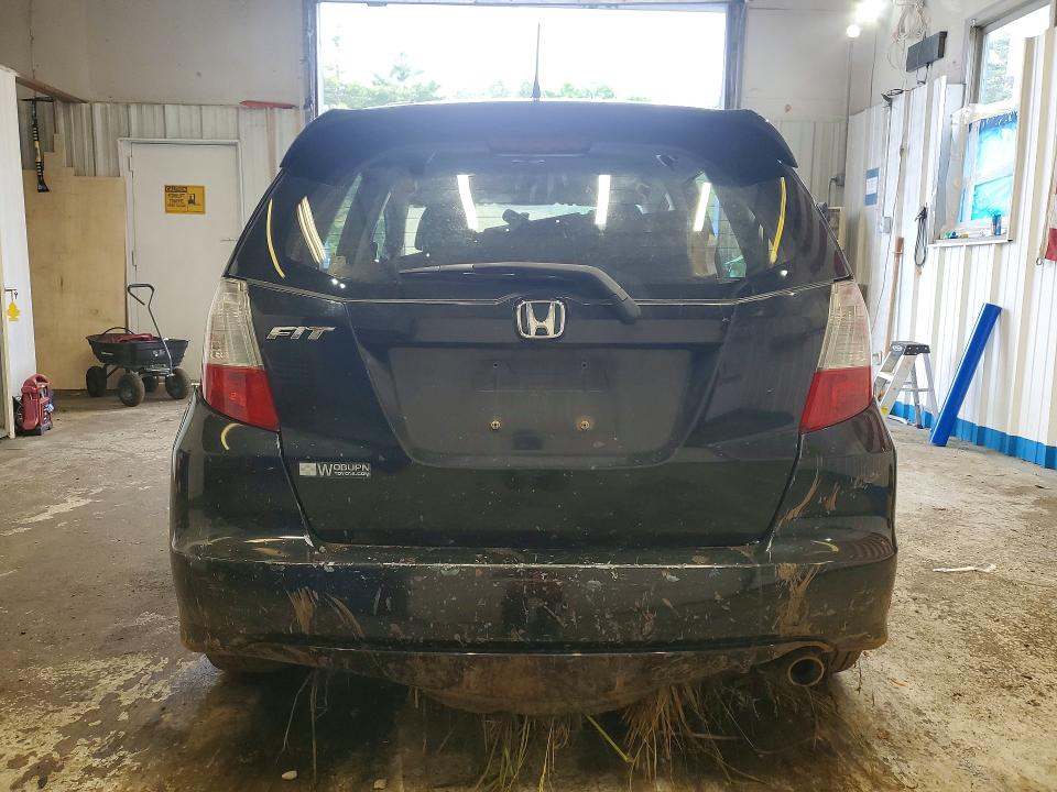 2009 Honda Fit VIN JHMGE88479S003807 COPART salvage auction — FRONT END, Me - Cert Of Title-Salvage Collisio, sold $175 on 2026-07-30 (photo 6)