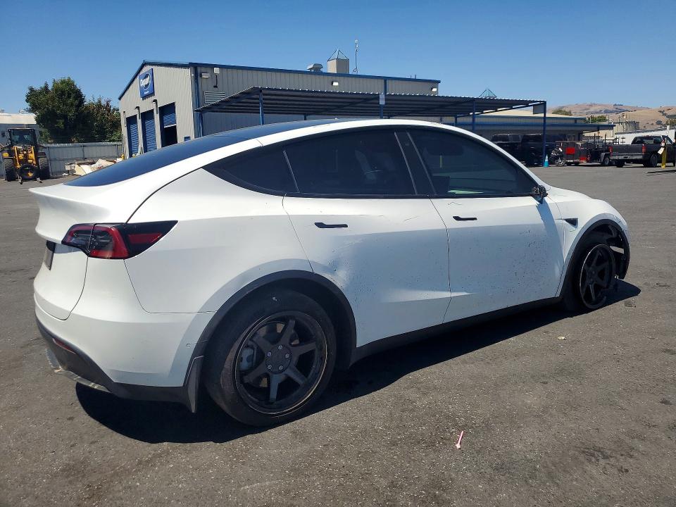 2021 Tesla Model y VIN 5YJYGAEE2MF189301 COPART salvage auction — FRONT END, Ca - Salvage Certificate, sold $90 on 2026-07-28 (photo 3)
