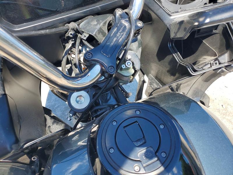 2025 Harley-davidson Fltrx VIN 1HD1KH715SB621462 COPART salvage auction — REAR END, KY - CERT OF TITLE-SALVAGE, sold $9,300 on 2026-09-04 (photo 8)