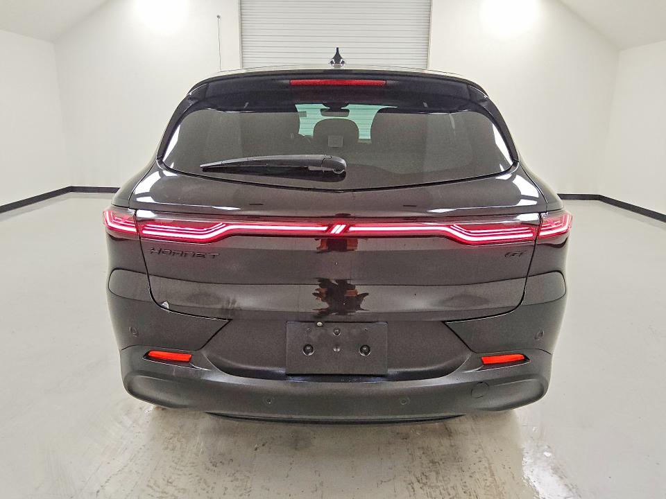 2024 Dodge Hornet VIN ZACNDFAN5R3A10609 COPART salvage auction — MINOR DENT/SCRATCHES, Tx - Certificate Of Title, sold $12,900 on 2026-07-14 (photo 6)