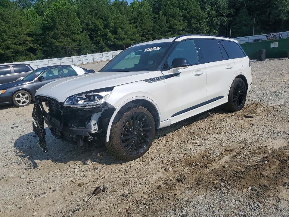 2023 Lincoln Aviator VIN 5LM5J7WC3PGL24518 — COPART salvage auction photo