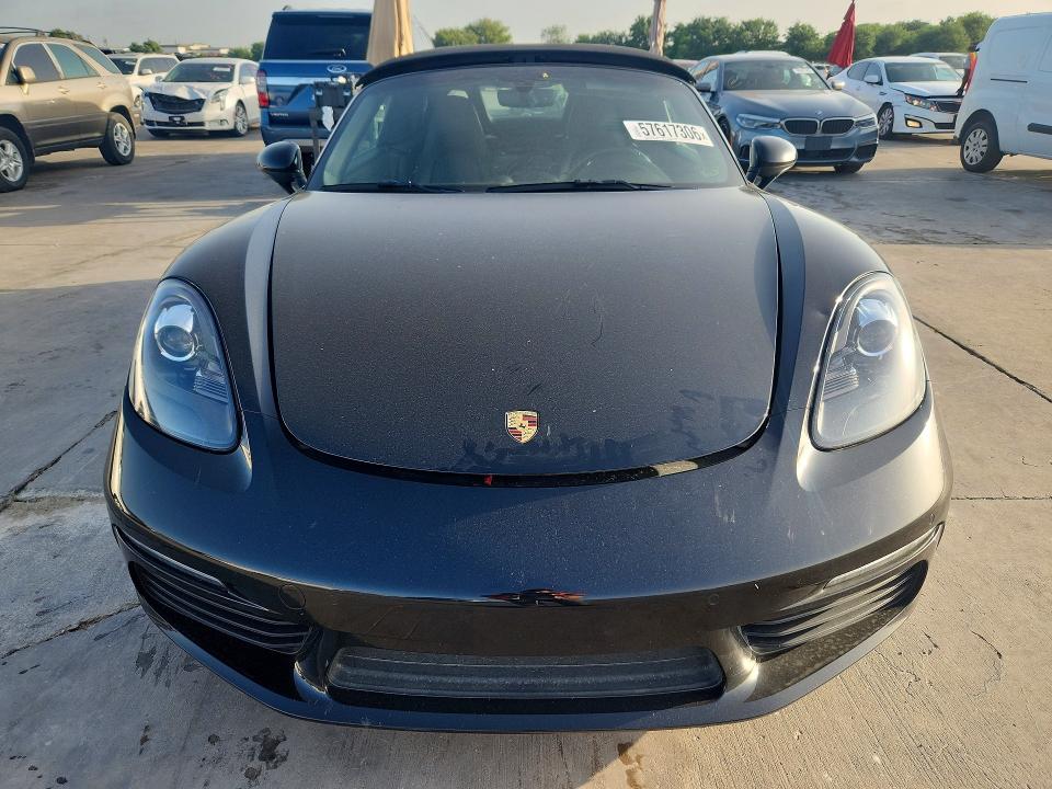 2019 Porsche Boxster VIN WP0CA2A88KS211061 COPART salvage auction — WATER/FLOOD, Tx - Salvage Title-Flood Damage, sold $15,100 on 2026-07-09 (photo 5)