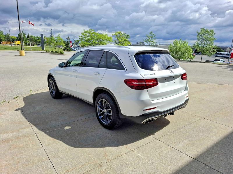 2019 Mercedes-benz Glc VIN WDC0G4KB9KV141943 COPART salvage auction — NORMAL WEAR, On - Permit No Brand - Unfit (P), sold $8,300 on 2026-07-21 (photo 3)