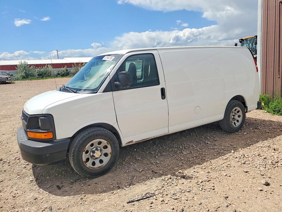 2014 Chevrolet Express VIN 1GCSHAF45E1138202 COPART salvage auction — NORMAL WEAR, Sd - Certificate Of Title, sold $800 on 2026-07-28 (photo 1)