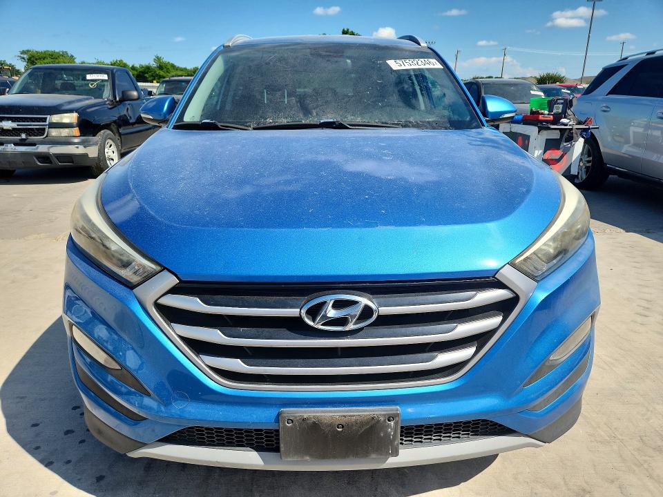 2017 Hyundai VIN KM8J33A22HU387647 COPART salvage auction — UNDERCARRIAGE, Tx - Salvage Vehicle Title, sold $3,100 on 2026-07-30 (photo 5)