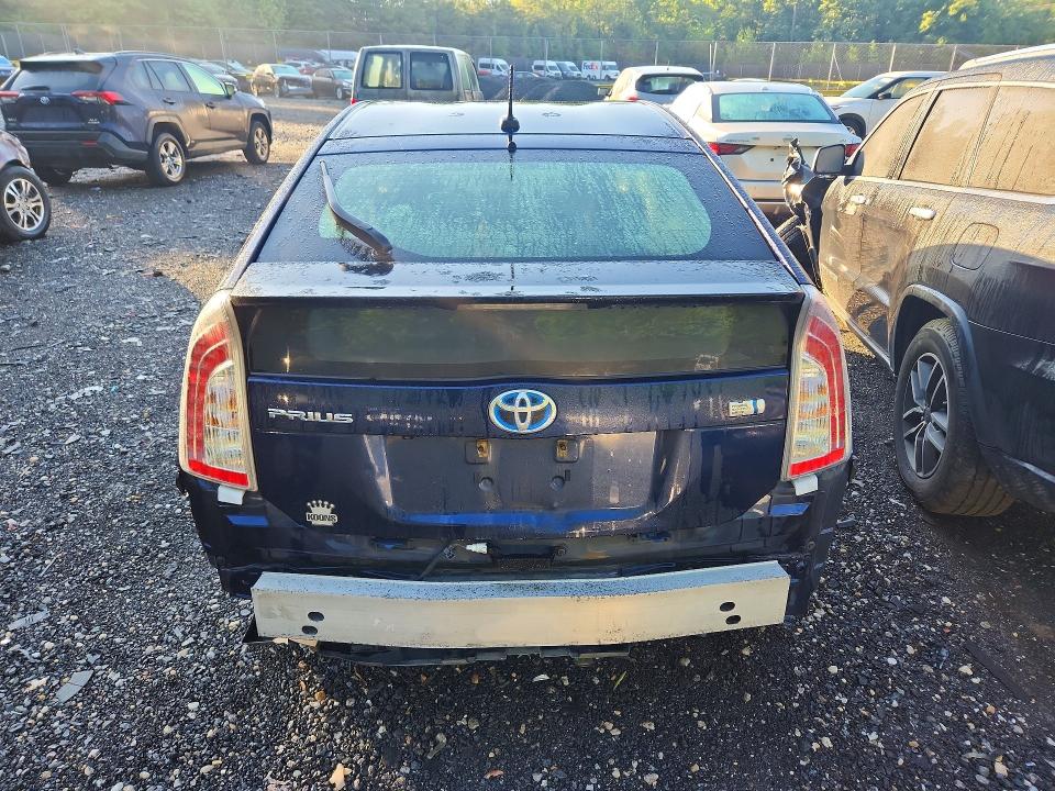 2013 Toyota Prius VIN JTDKN3DU0D1730175 COPART salvage auction — REAR END, Md - Cert Of Salvage > 75% Damage, sold $450 on 2026-07-21 (photo 6)