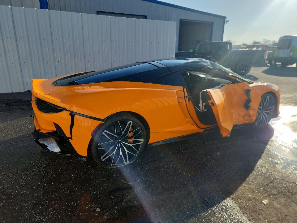2023 Mclaren Gt VIN SBM22GCA2PW002850 COPART salvage auction — SIDE, Fl - Cert Of Title Slvg Rebuildable (P), sold $82,000 on 2026-07-28 (photo 3)