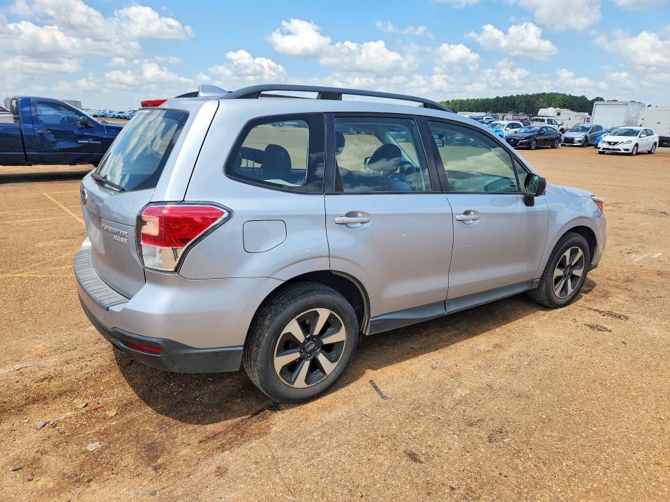 2017 Subaru Forester VIN JF2SJABC8HH492259 COPART salvage auction — FRAME DAMAGE, Tx - Certificate Of Title, sold $1,100 on 2026-07-13 (photo 3)